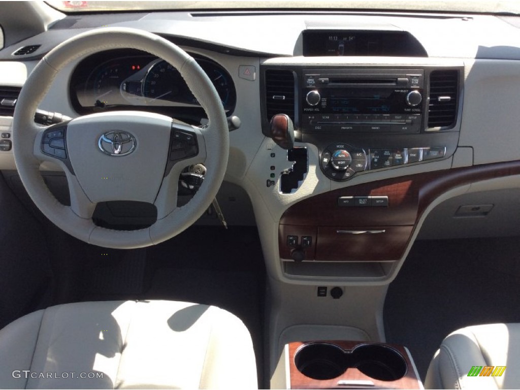 2014 Sienna XLE - Silver Sky Metallic / Light Gray photo #11