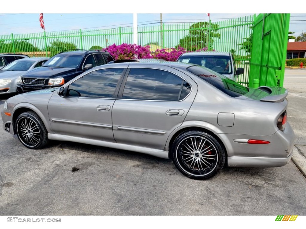 2000 Maxima GXE - Sunlit Sand Metallic / Frost photo #41