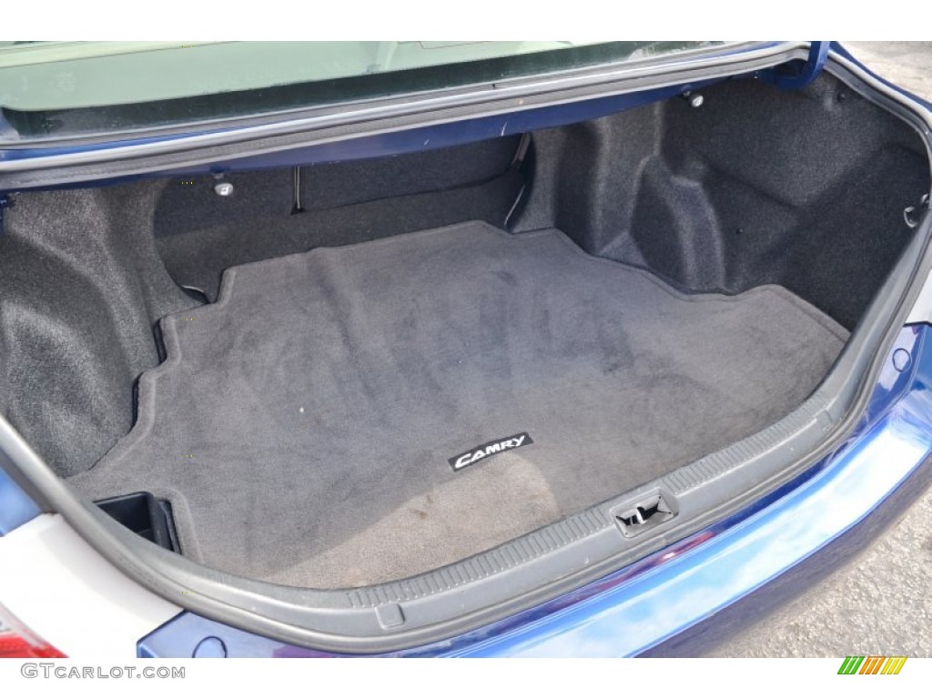 2007 Toyota Camry LE Trunk Photos