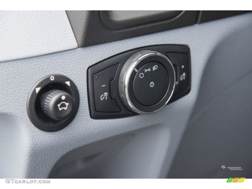 2015 Ford Transit Van 150 LR Regular Controls Photo #103349010