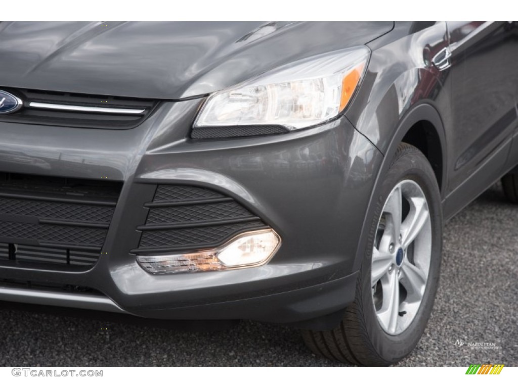 2015 Escape SE 4WD - Magnetic Metallic / Charcoal Black photo #3