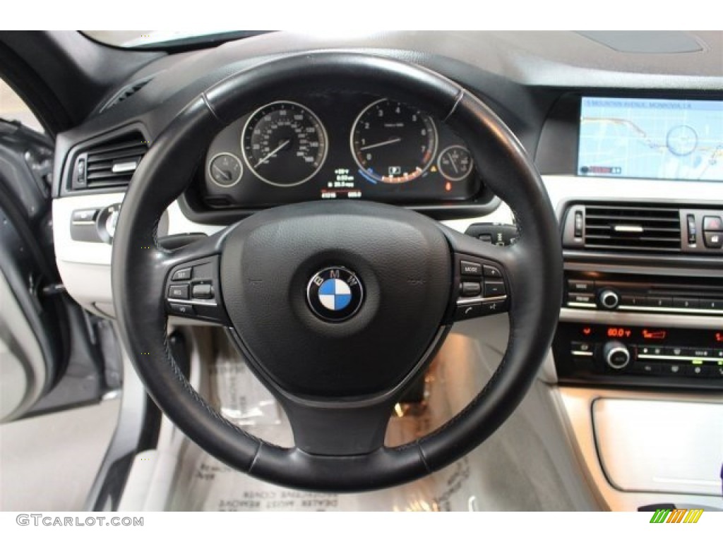 2012 BMW 5 Series 535i Sedan Everest Gray Steering Wheel Photo #103356314
