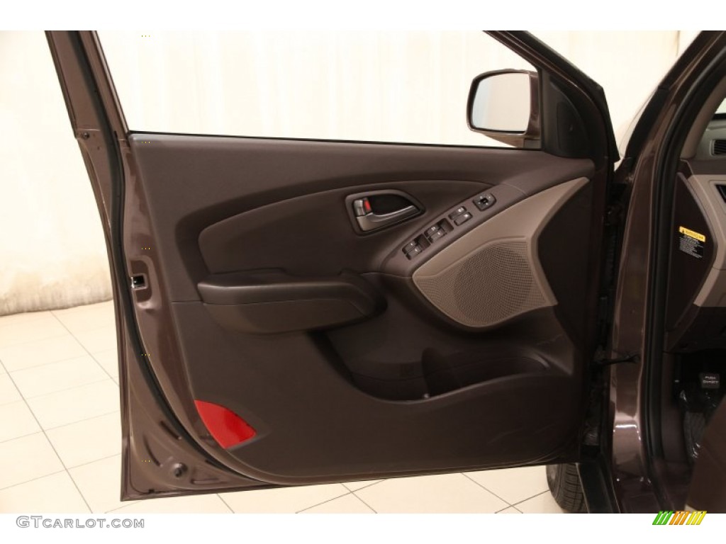 2015 Hyundai Tucson SE AWD Door Panel Photos