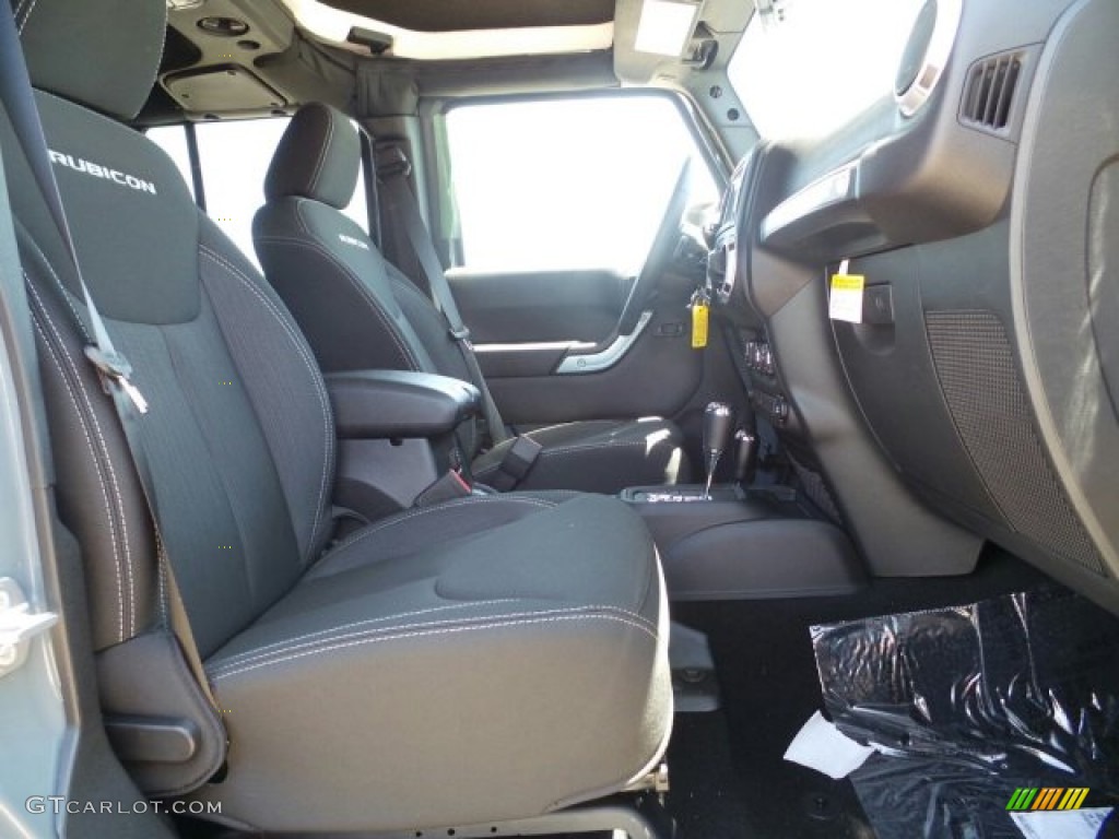 Black Interior 2015 Jeep Wrangler Unlimited Rubicon 4x4 Photo #103369947