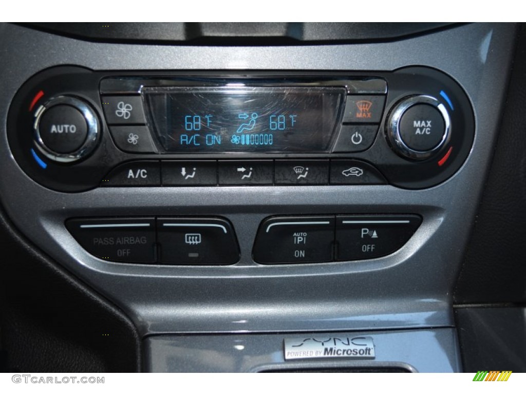 2013 Focus Titanium Sedan - Ruby Red / Charcoal Black photo #24