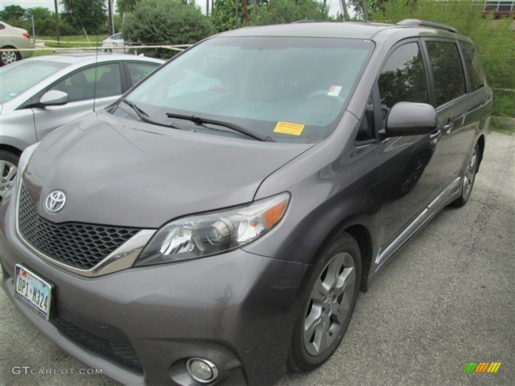 2012 Sienna SE - Predawn Gray Mica / Dark Charcoal photo #2