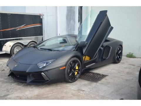 2014 Lamborghini Aventador LP 700-4 Data, Info and Specs
