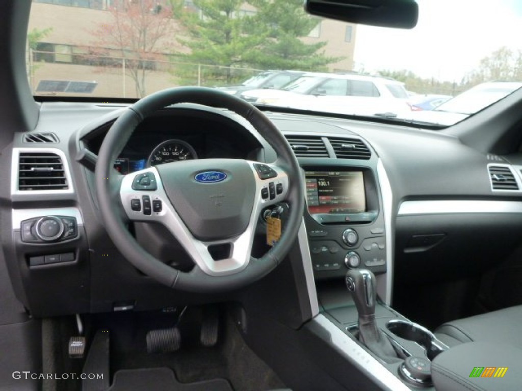 2015 Explorer XLT 4WD - Magnetic / Charcoal Black photo #11