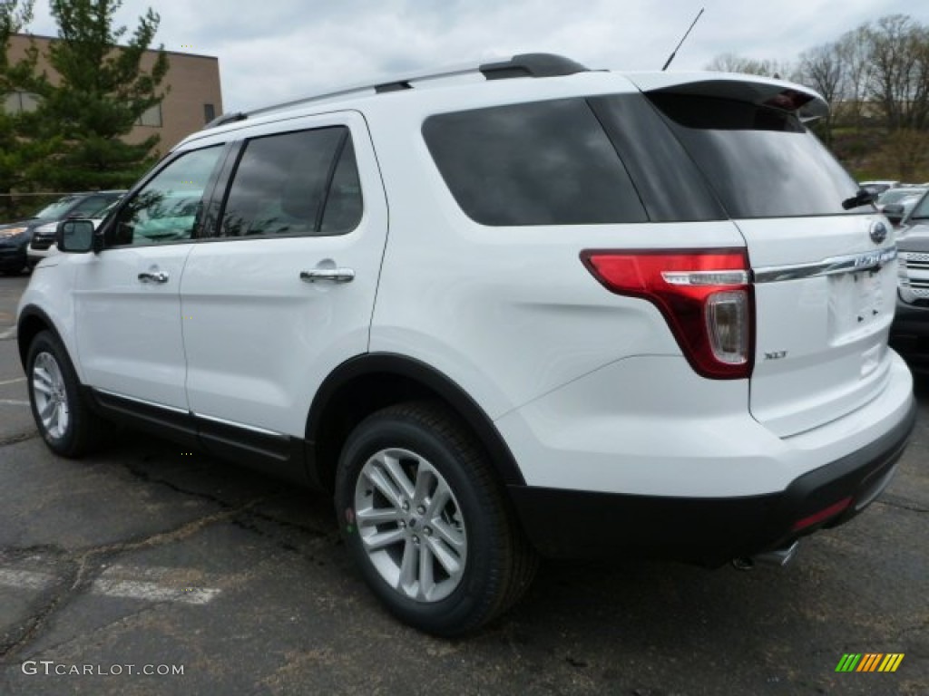 2015 Explorer XLT 4WD - Oxford White / Charcoal Black photo #4