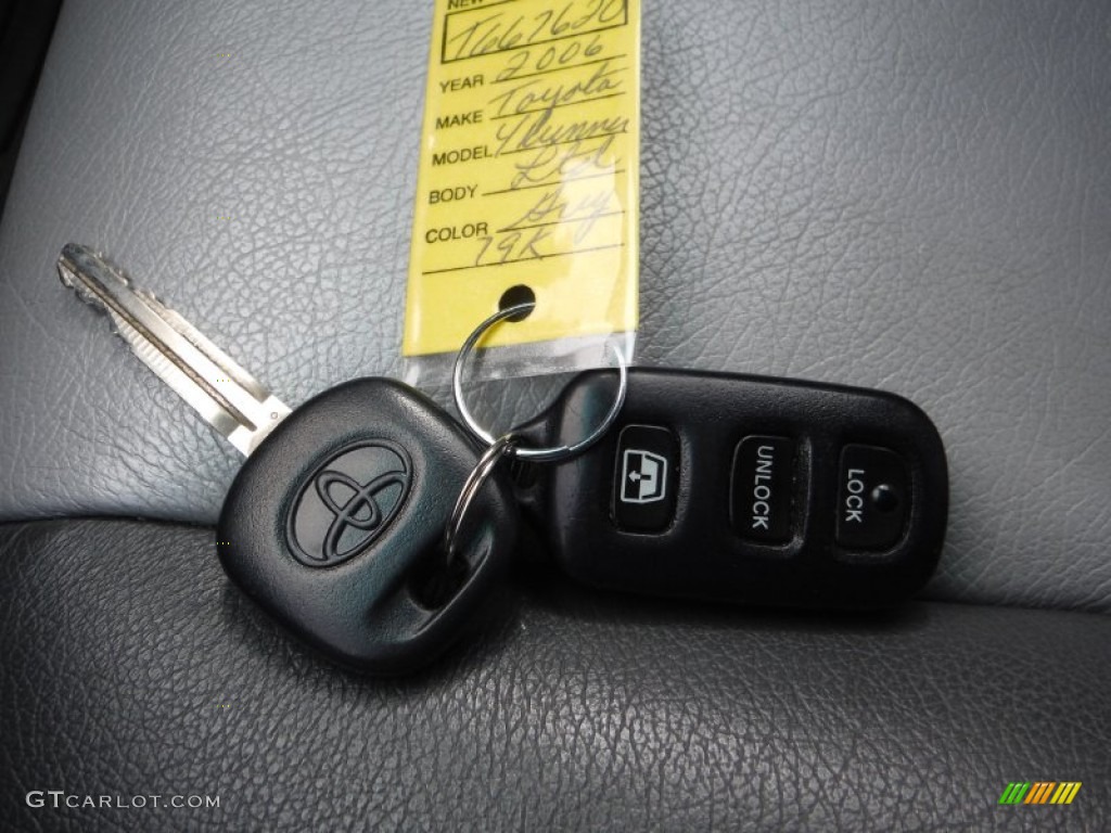 2006 4Runner SR5 4x4 - Shadow Mica / Stone Gray photo #18