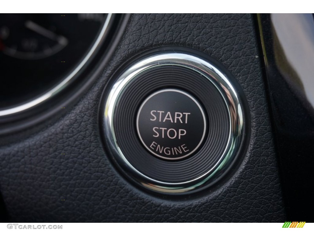 2015 Rogue SV - Midnight Jade / Charcoal photo #16