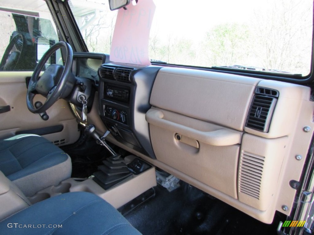 1999 Wrangler Sahara 4x4 - Black / Camel/Dark Green photo #18