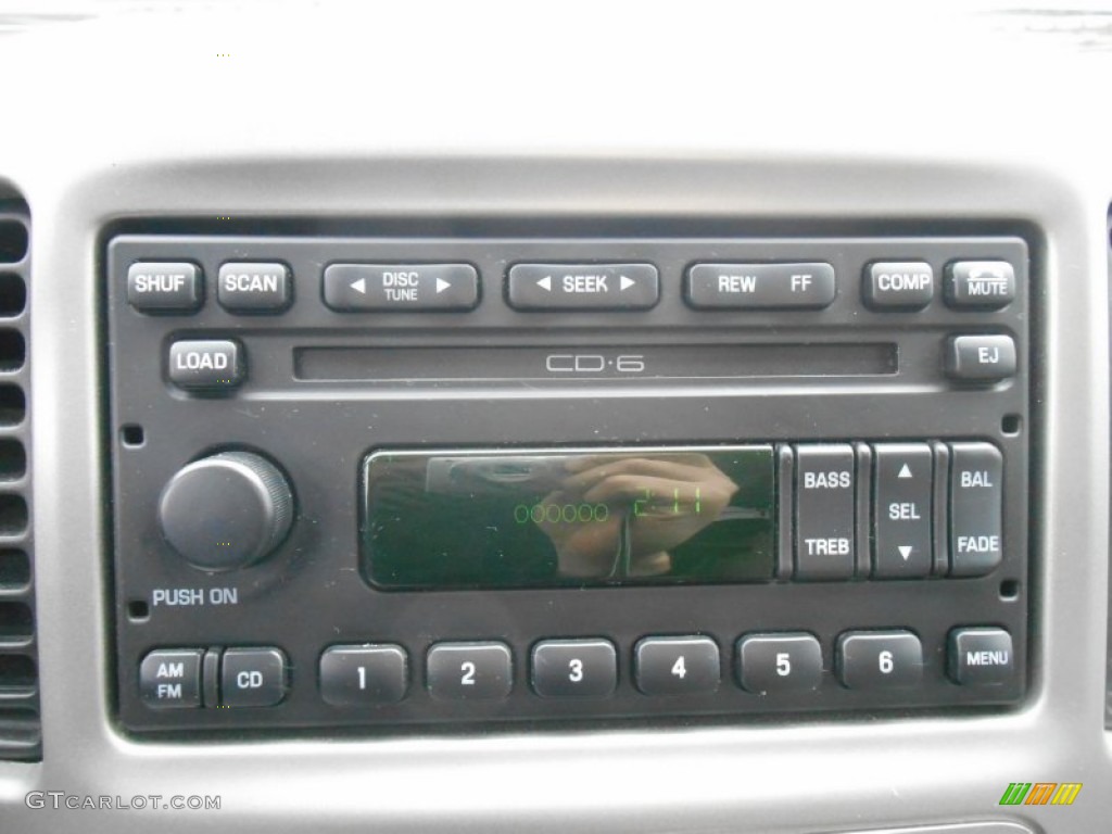 2003 Escape XLT V6 - True Blue Metallic / Medium Dark Flint photo #17