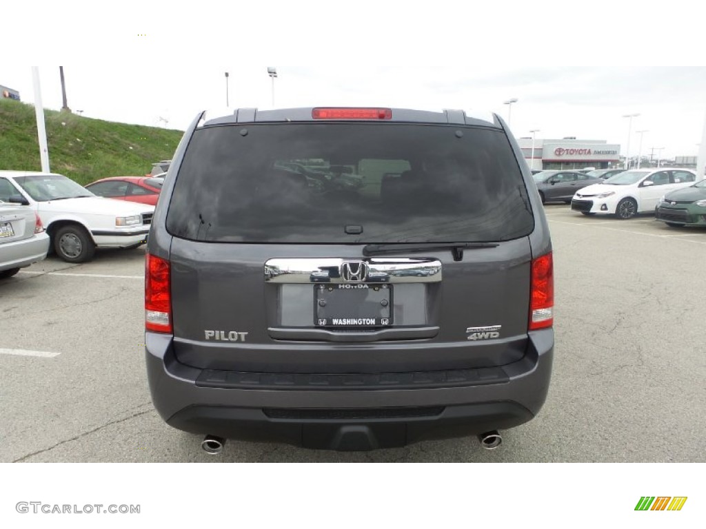 2015 Pilot SE 4WD - Modern Steel Metallic / Gray photo #8