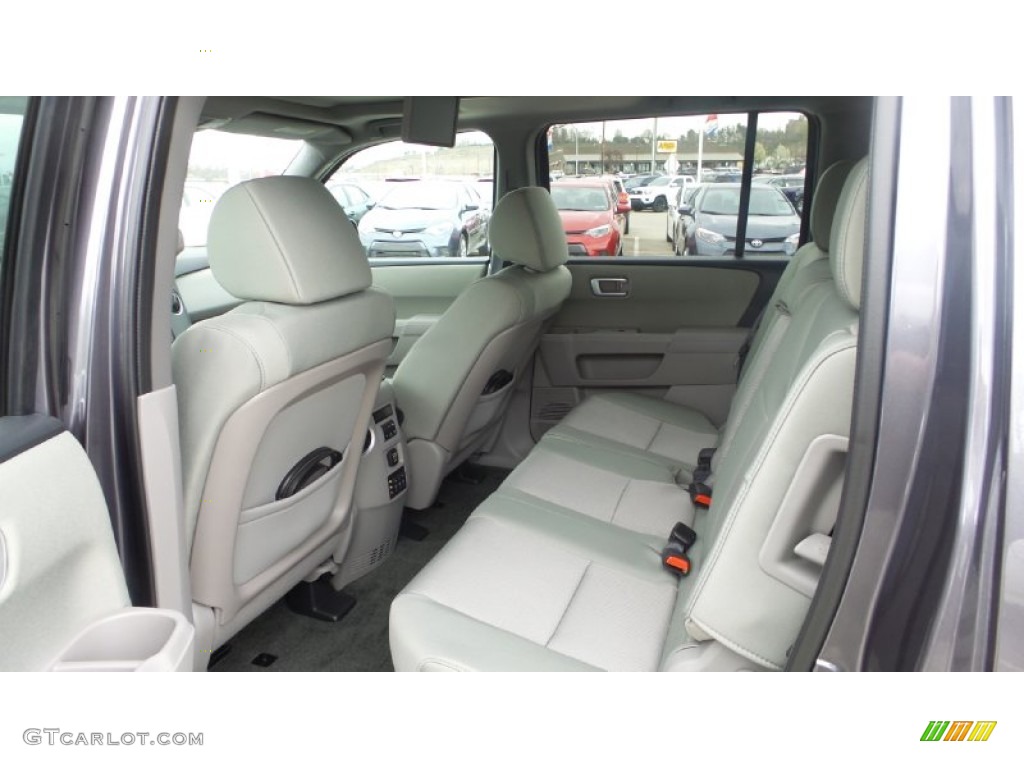 2015 Pilot SE 4WD - Modern Steel Metallic / Gray photo #13