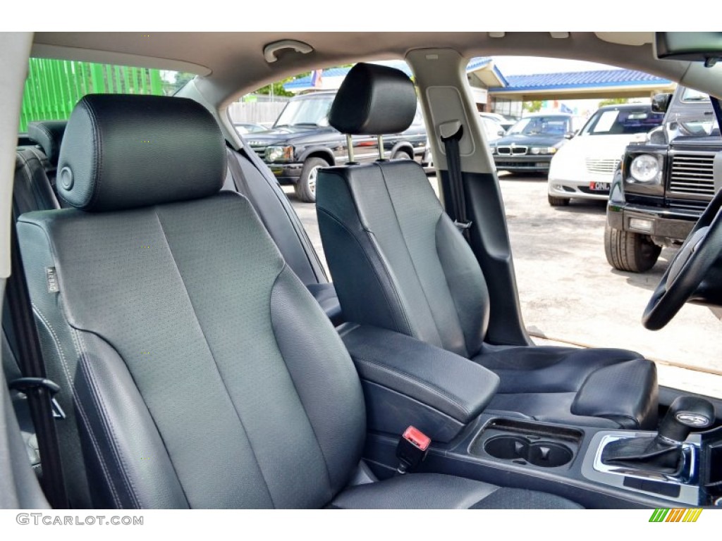 2006 Volkswagen Passat 2.0T Sedan Front Seat Photos