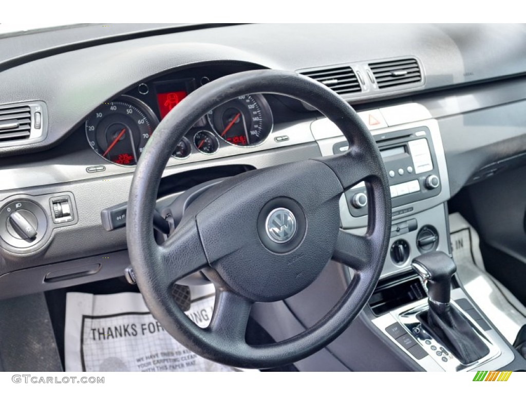 2006 Passat 2.0T Sedan - Deep Black / Black photo #29