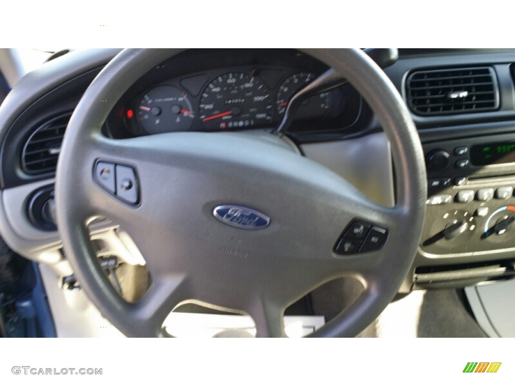 2002 Taurus SE - Blue Metallic / Medium Graphite photo #25