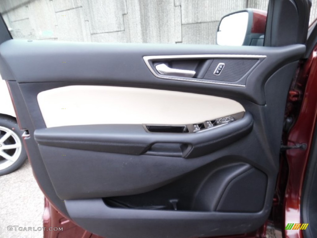 2015 Ford Edge SEL AWD Door Panel Photos