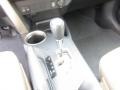 Super White - RAV4 XLE Photo No. 30