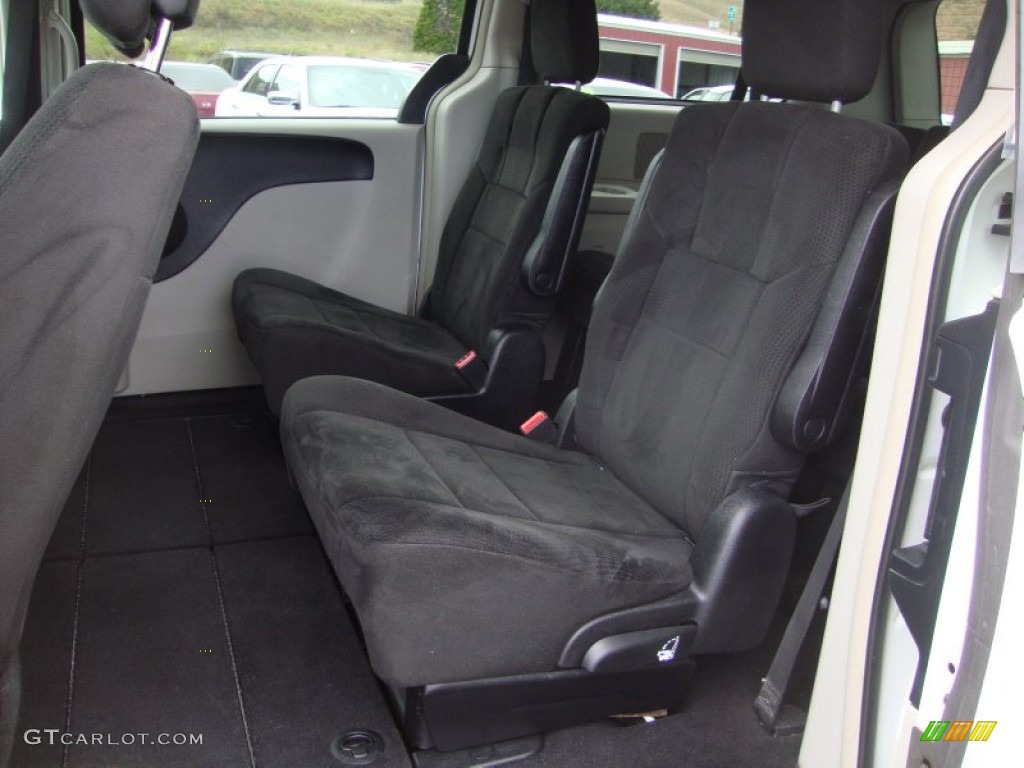 2012 Grand Caravan Crew - Stone White / Black/Light Graystone photo #22