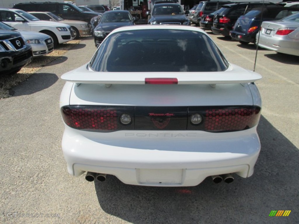 2002 Firebird Trans Am Coupe - Arctic White / Taupe photo #3