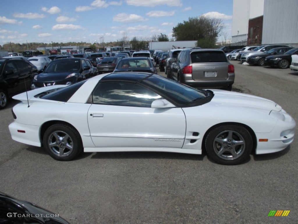 2002 Firebird Trans Am Coupe - Arctic White / Taupe photo #11