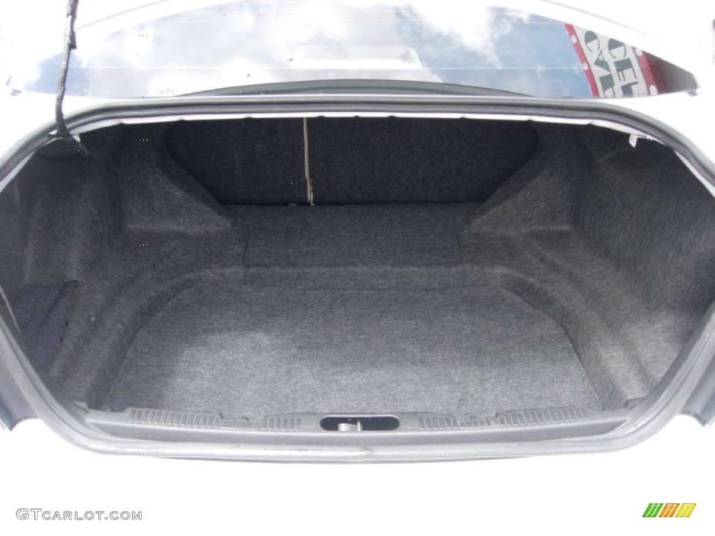 2008 Ford Taurus SEL Trunk Photos