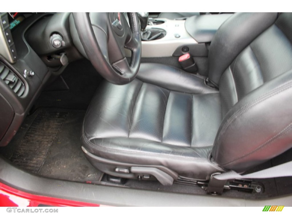 2005 Corvette Coupe - Precision Red / Ebony photo #31