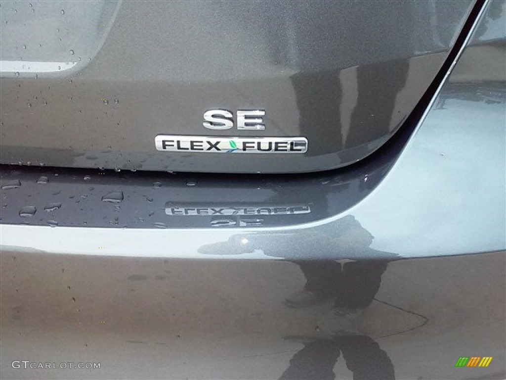 2015 Focus SE Sedan - Magnetic Metallic / Charcoal Black photo #25