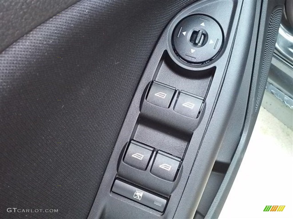 2015 Focus SE Sedan - Magnetic Metallic / Charcoal Black photo #50
