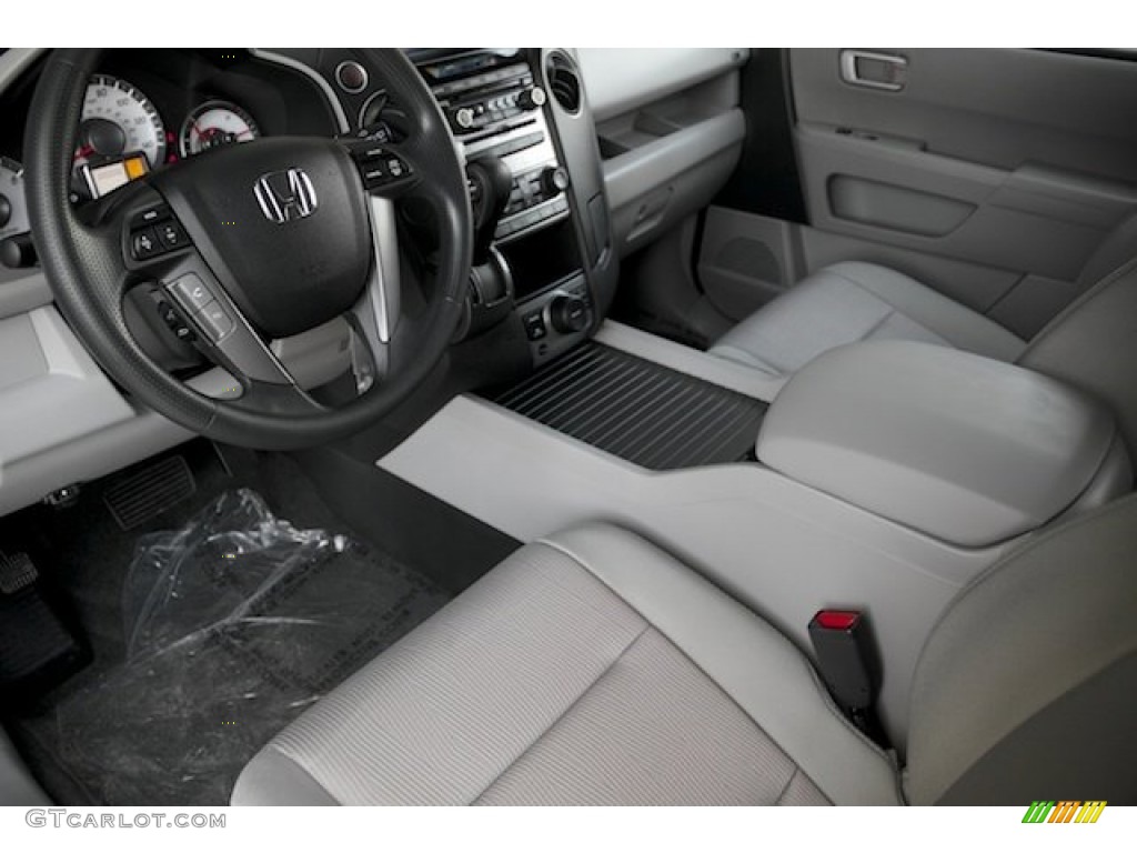 Gray Interior 2015 Honda Pilot SE Photo #103449264