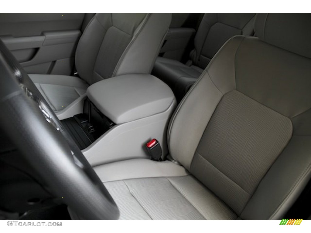 2015 Pilot SE - Crystal Black Pearl / Gray photo #13