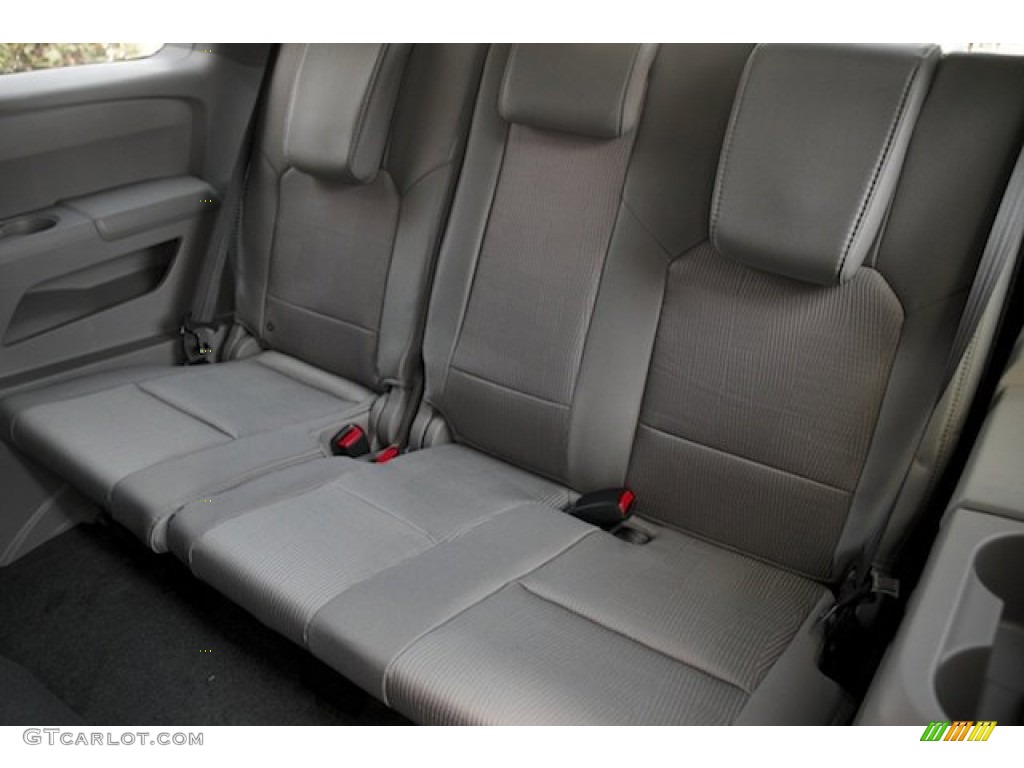 2015 Pilot SE - Crystal Black Pearl / Gray photo #15