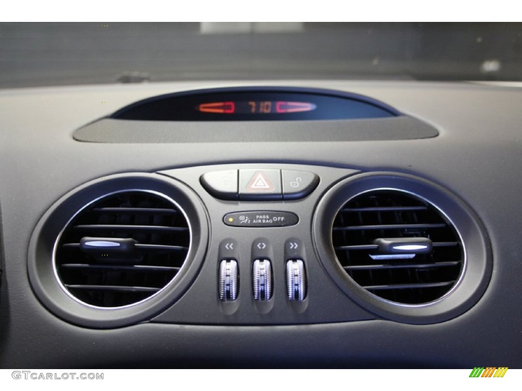 2011 Mercedes-Benz SL 65 AMG Roadster Controls Photo #103453116