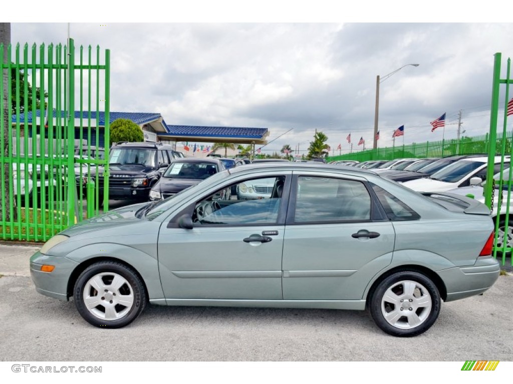 2003 Focus ZTS Sedan - Light Tundra Metallic / Medium Graphite photo #6