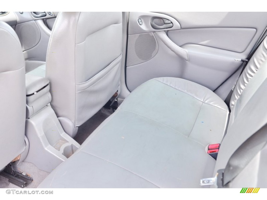 2003 Focus ZTS Sedan - Light Tundra Metallic / Medium Graphite photo #15