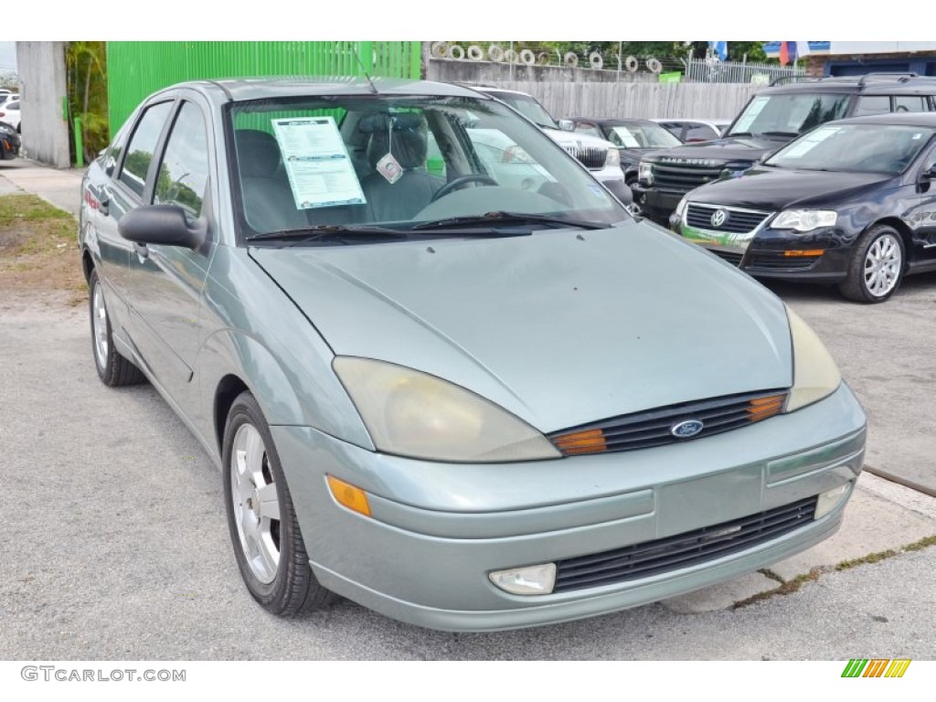 2003 Focus ZTS Sedan - Light Tundra Metallic / Medium Graphite photo #28