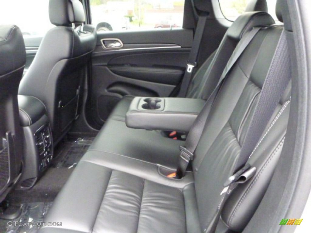 2015 Jeep Grand Cherokee Limited 4x4 Rear Seat Photos