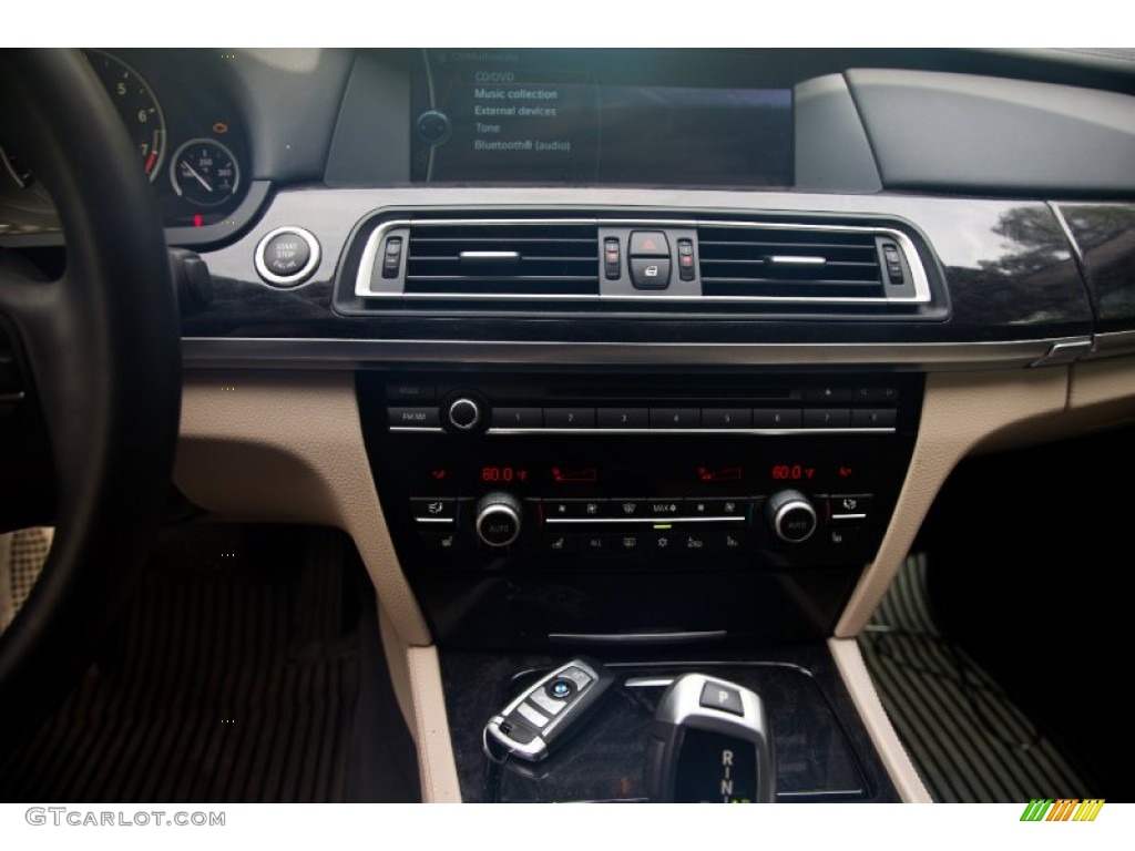 2012 7 Series 740i Sedan - Jet Black / Oyster/Black photo #7