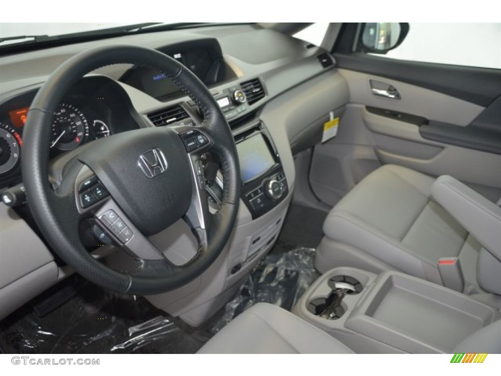 Gray Interior 2015 Honda Odyssey Touring Photo #103463421