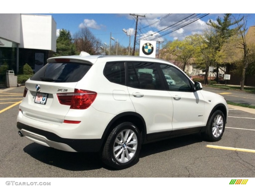 2015 X3 xDrive28i - Mineral White Metallic / Saddle Brown photo #3