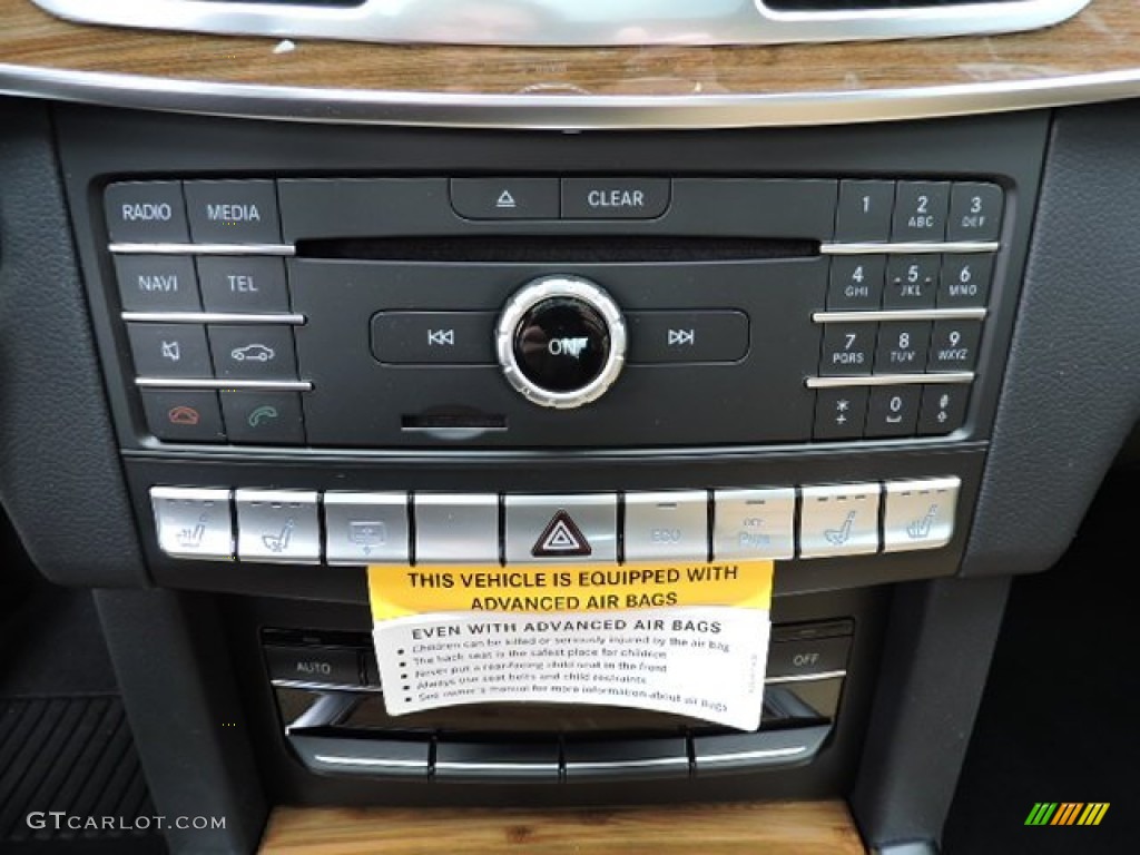 2016 Mercedes-Benz E 400 4Matic Sedan Controls Photo #103467714