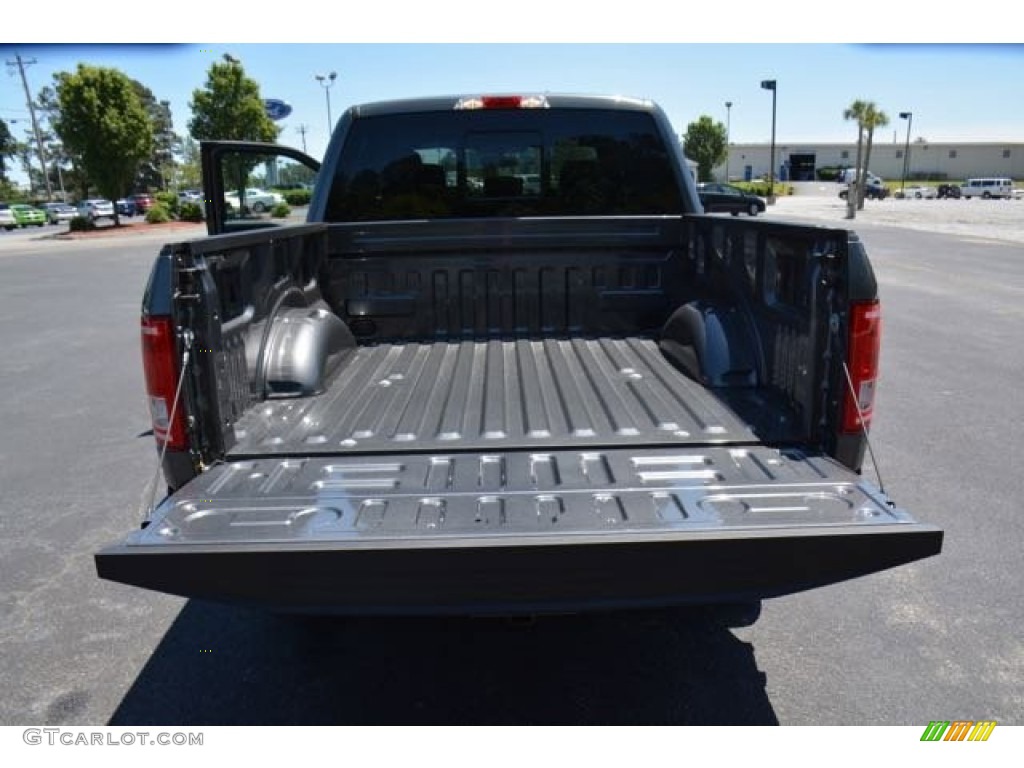 2015 F150 XLT SuperCrew 4x4 - Magnetic Metallic / Black photo #17