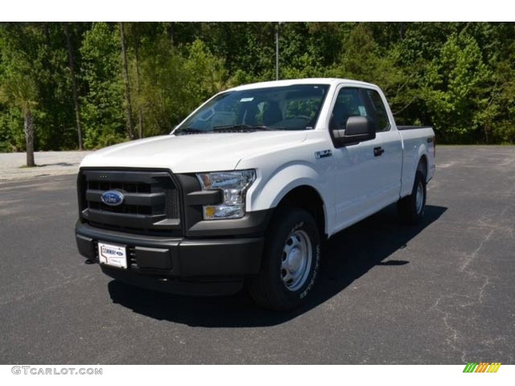 2015 F150 XL SuperCab 4x4 - Oxford White / Medium Earth Gray photo #1