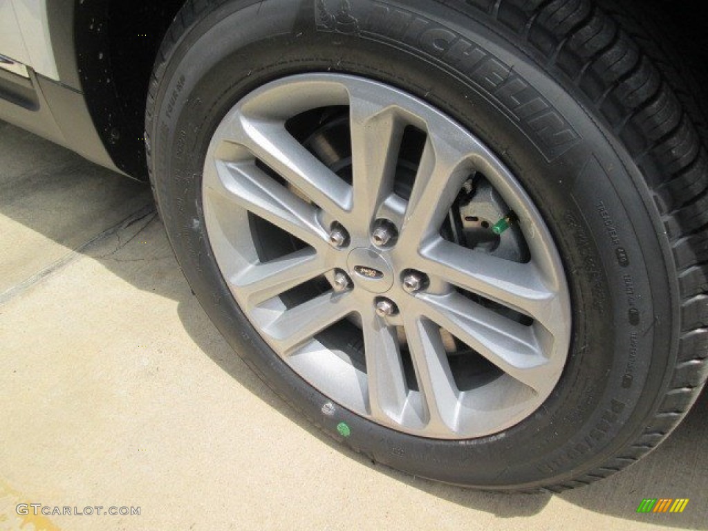 2015 Explorer XLT - White Platinum / Medium Light Stone photo #3