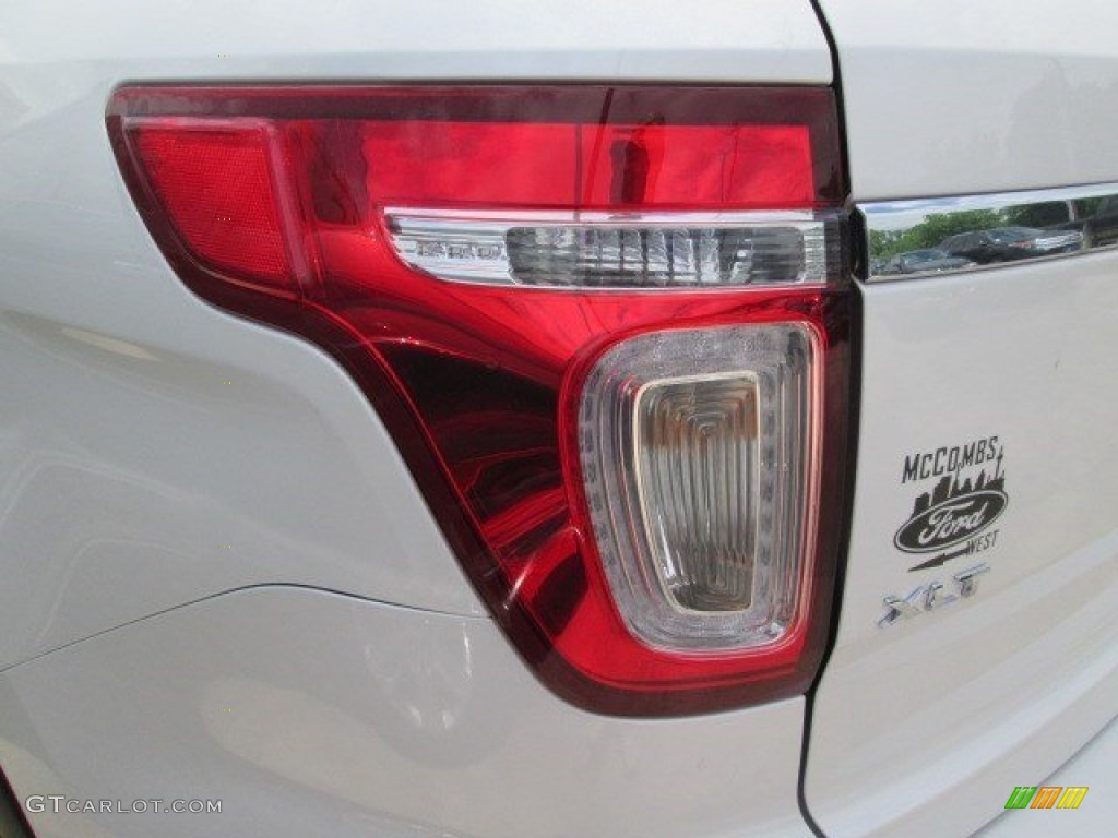 2015 Explorer XLT - White Platinum / Medium Light Stone photo #11