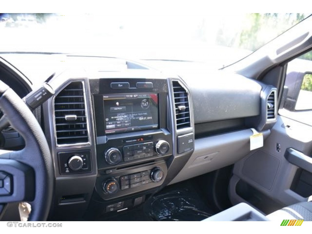 2015 F150 XLT SuperCrew 4x4 - Ruby Red Metallic / Medium Earth Gray photo #29
