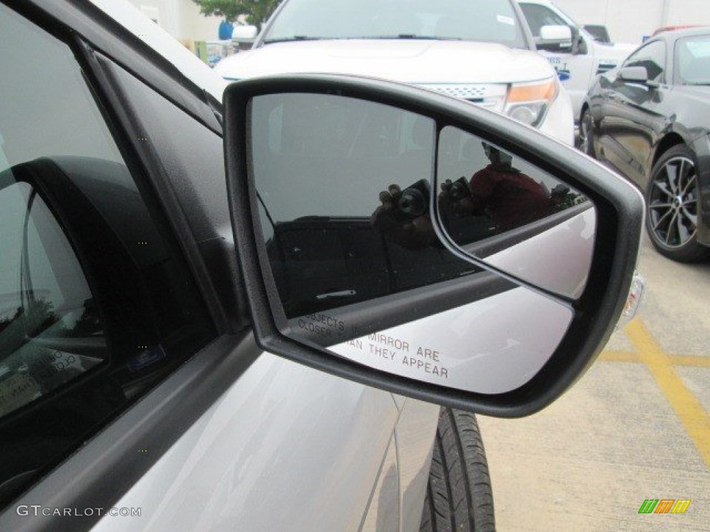 2015 Focus SE Sedan - Ingot Silver Metallic / Charcoal Black photo #6