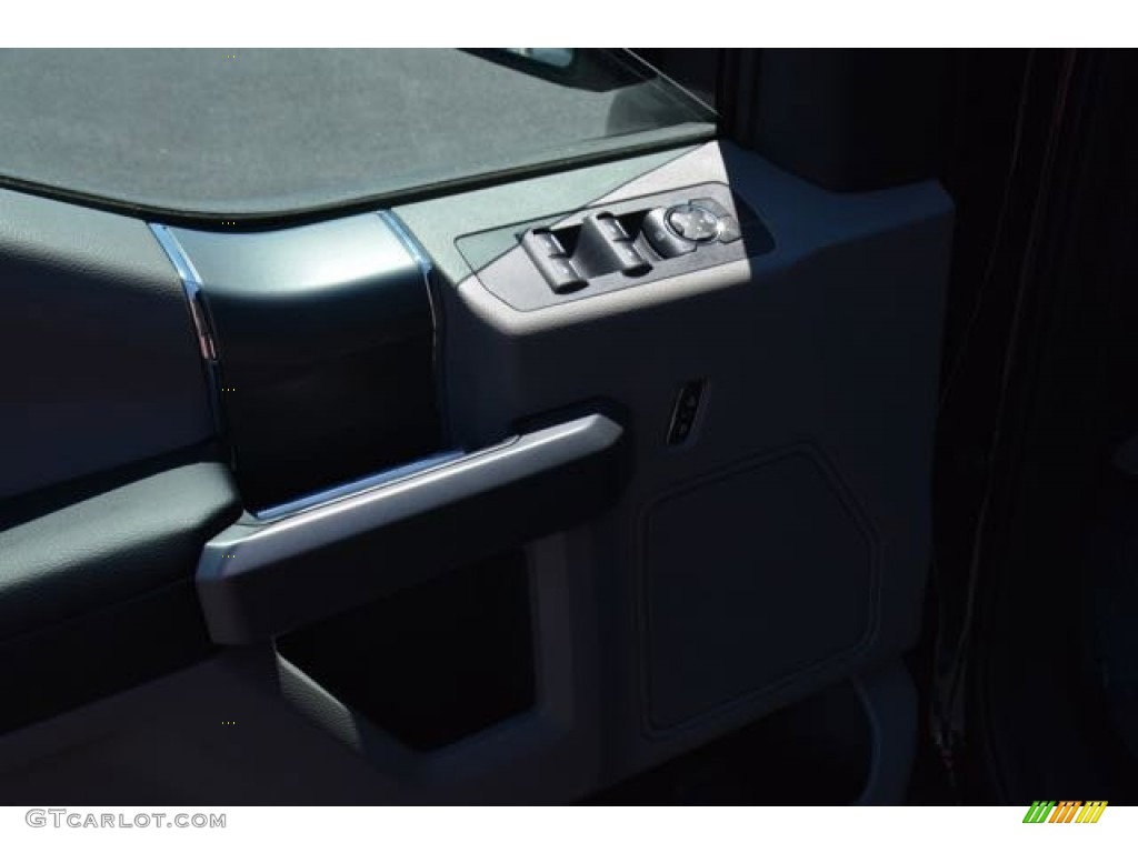 2015 F150 XLT SuperCab 4x4 - Tuxedo Black Metallic / Medium Earth Gray photo #19